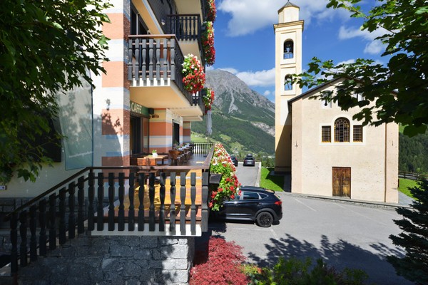 Foto Außenansicht Hotel Cardo