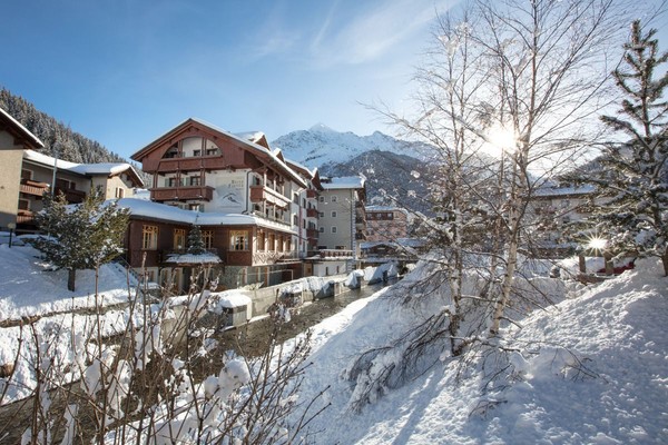 Foto esterno Hotel Baita Fiorita di Deborah