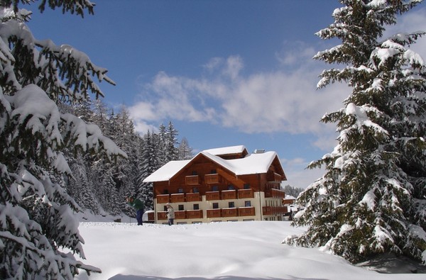 Foto Außenansicht Hotel Cevedale