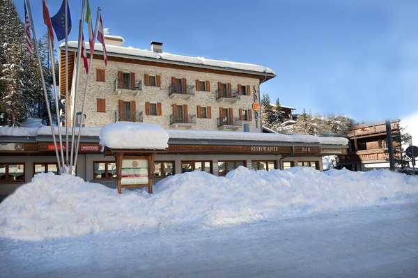 Foto esterno Hotel Sport