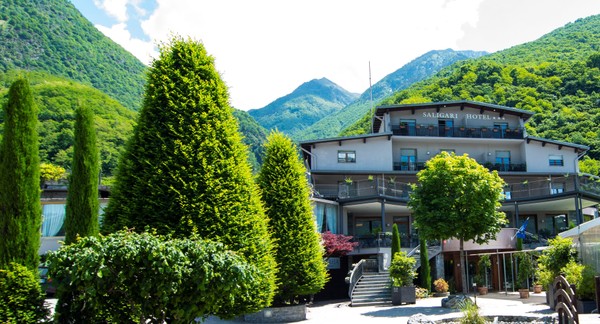 Foto esterno Hotel Saligari