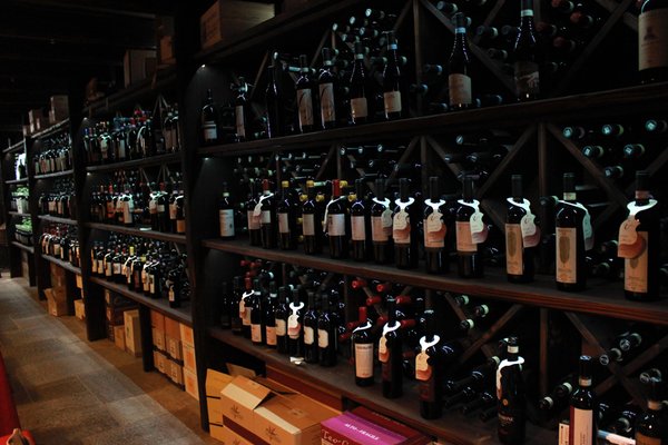 Wine cellar Verceia (Valchiavenna) Saligari