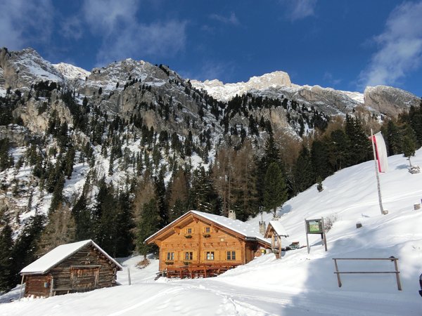 Photo exteriors in winter Alpine farm Kaserill Alm