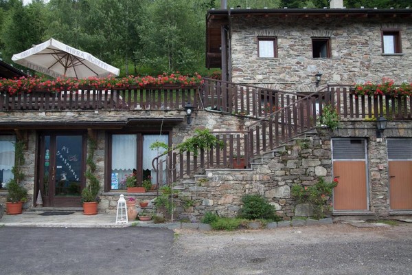 Foto Außenansicht Bauernhofspension Al Castagneto