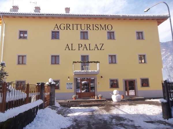 Foto invernale di presentazione Al Palaz - Camere + Appartamenti in agriturismo