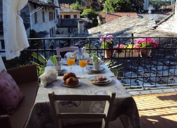La colazione Chiavenna Centro Storico - Bed & Breakfast