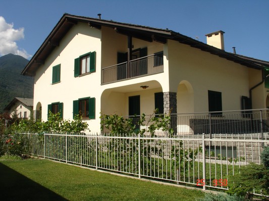 Foto Außenansicht Bed & Breakfast Carunei