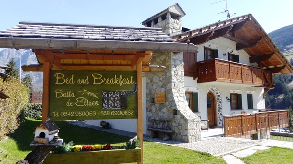 Foto Außenansicht Bed & Breakfast Baita de Eliseo