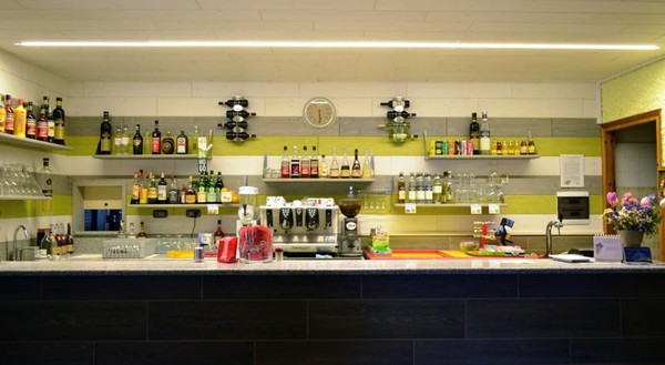 Foto von der Bar Campingplatz Camping Campodolcino