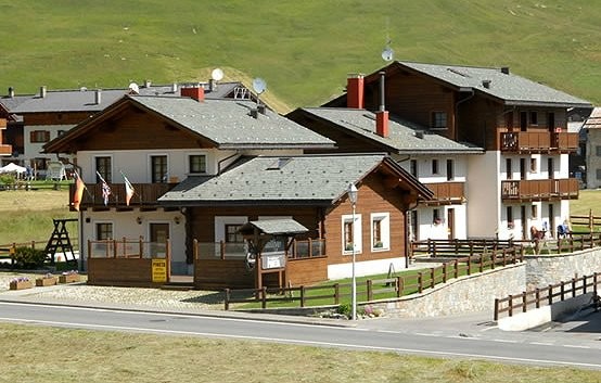 Foto Außenansicht Residence Pineta