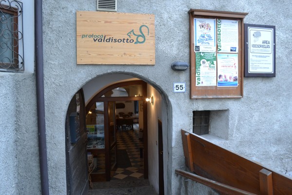 Photo exteriors Pro loco Valdisotto