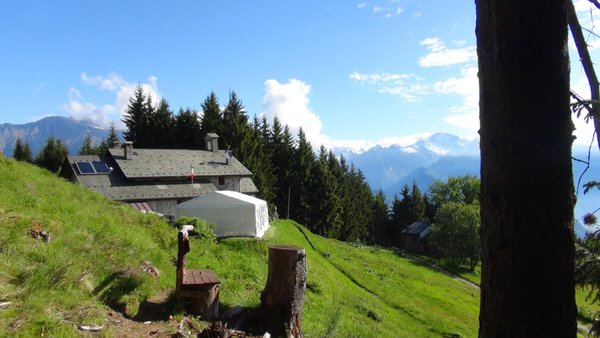 Sommer Präsentationsbild Berghütte Della Corte