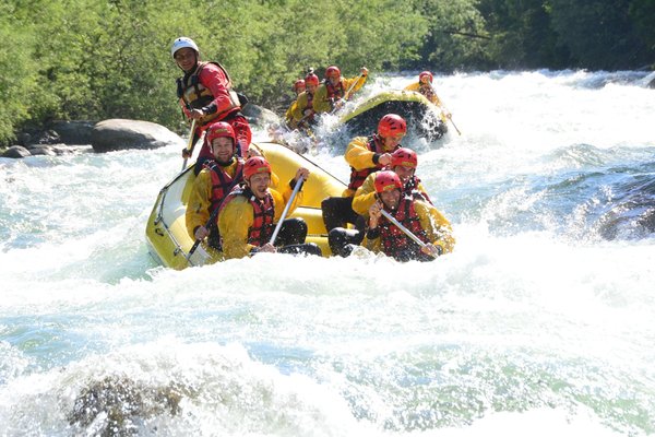 Presentation Photo Rafting Extreme Waves