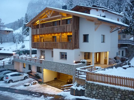 Photo exteriors in winter Chalet Ambria Appartments
