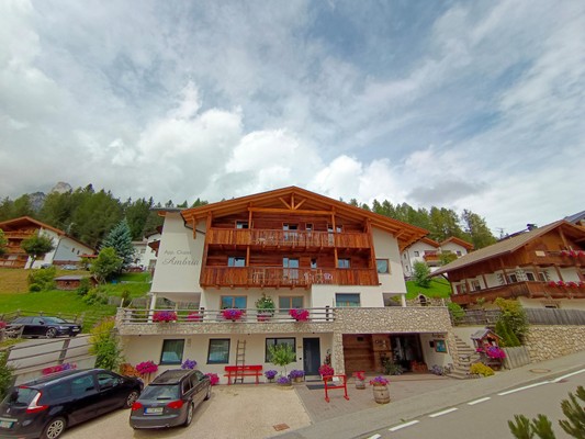 Foto esterno Chalet Ambria Appartments