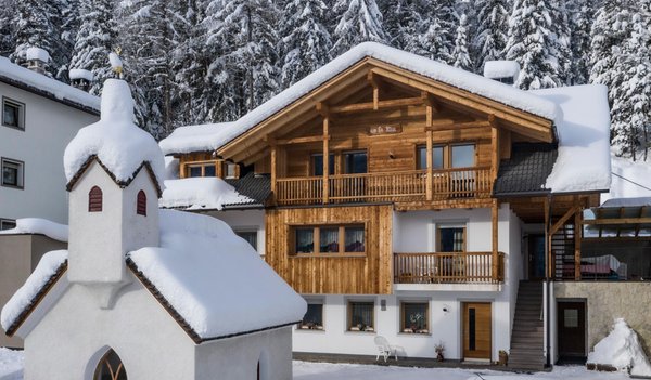 Photo exteriors in winter La Ütia
