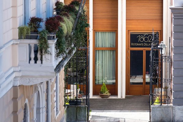 Photo exteriors Restaurant 1862 Ristorante della Posta
