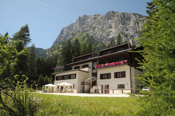 Foto esterno Residence Regina delle Dolomiti