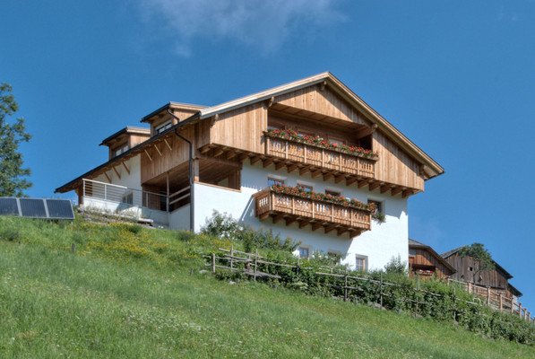 Foto esterno Appartamenti in agriturismo Porta-Kaiser