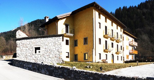 Photo exteriors in summer Samont