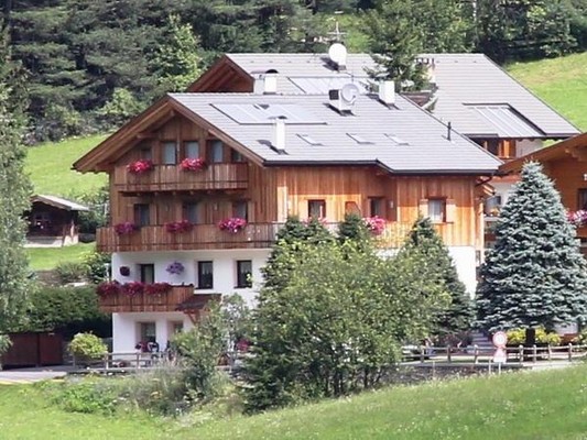Photo exteriors Apartments Ciasa Nigritella