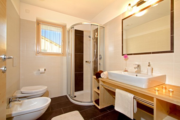 Foto del bagno Appartamenti in agriturismo Stiflerhof