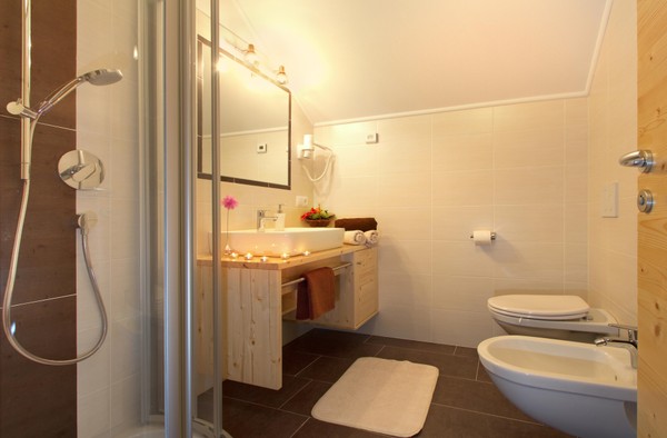Foto del bagno Appartamenti in agriturismo Stiflerhof