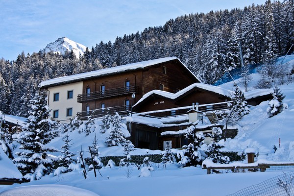 Foto Außenansicht Hotel Lion Noir