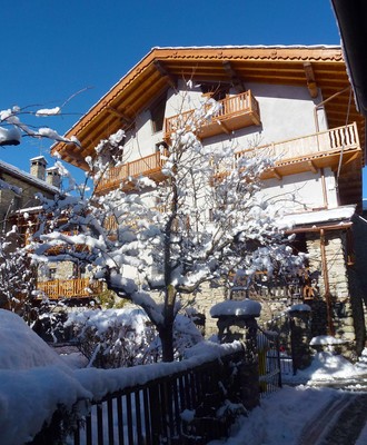 Foto esterno Affittacamere Maison Du-Noyer Chambres et Tables d'hôtes