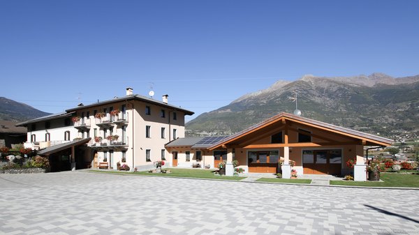 Foto estiva di presentazione B&B in agriturismo La Reina