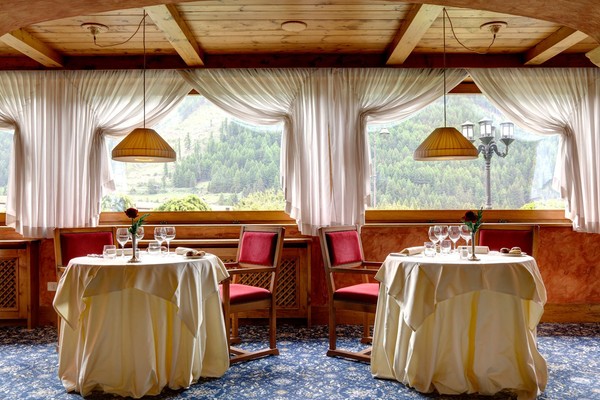 The restaurant Cogne (Gran Paradiso) Miramonti