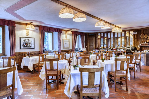 The restaurant Cogne (Gran Paradiso) Du Grand Paradis - 1899 Auberge Boutique