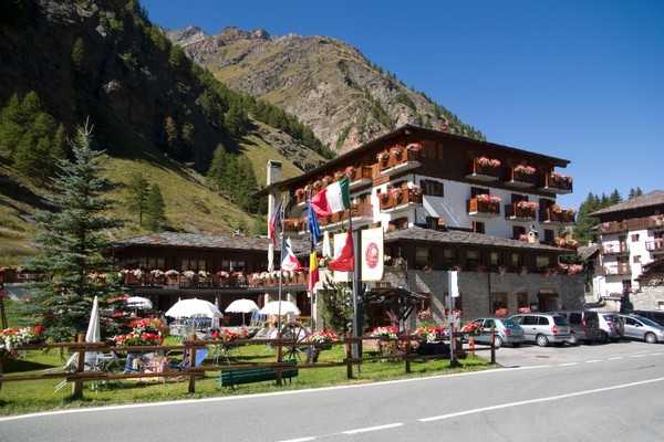Foto esterno Hotel Granta Parey