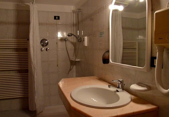 Photo of the bathroom Hotel Petit Giles