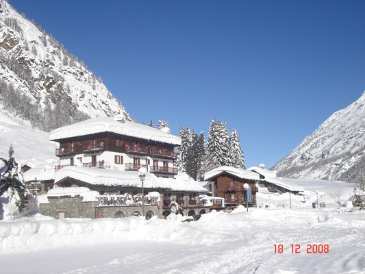 Photo exteriors Hotel Grande Rousse e Dipendenza