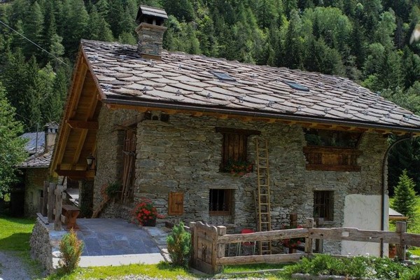 Foto esterno Bed & Breakfast Lo Djoua de Toueno