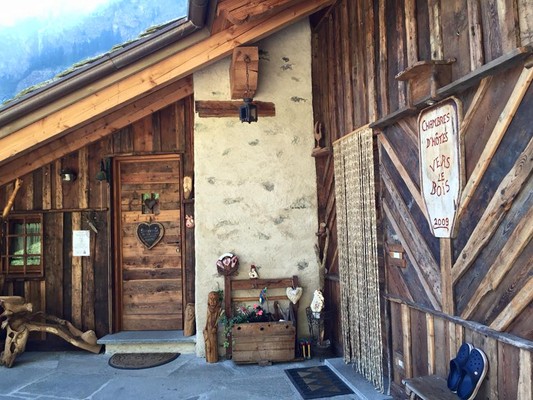 Foto esterno Affittacamere Vers le Bois