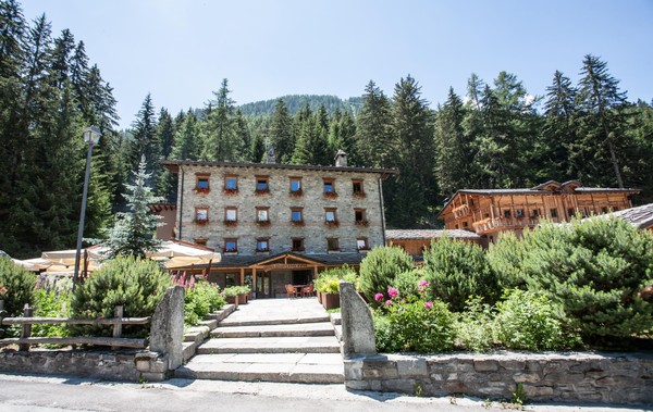 Foto esterno Hotel Chalet Eden