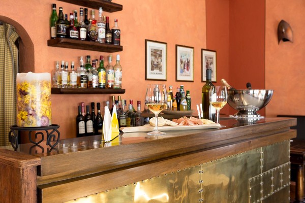 Foto von der Bar Hotel Crampon