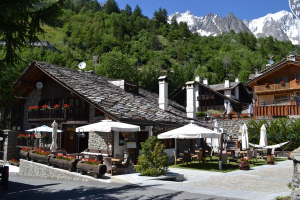 Foto esterno Hotel Pilier d'Angle e Dipendenza