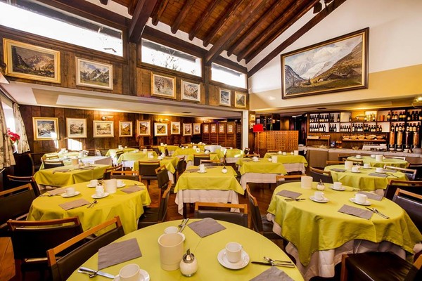 Il ristorante Courmayeur (Monte Bianco) Pilier d'Angle e Dipendenza