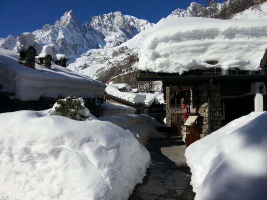 Foto esterno Hotel Pilier d'Angle e Dipendenza