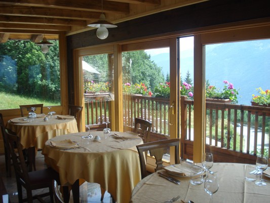 Il ristorante La Salle (Monte Bianco) Les Combes e Dipendenza
