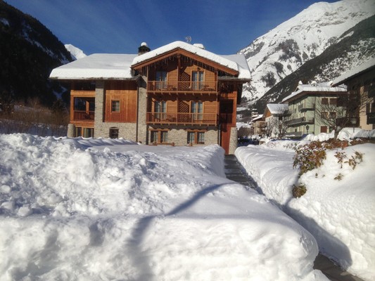 Foto esterno B&B-Hotel Les Montagnards