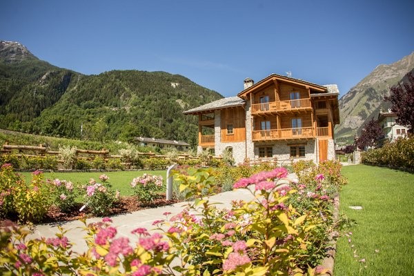 Foto Außenansicht B&B-Hotel Les Montagnards