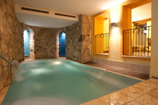 Photo of the indoor swimming pool