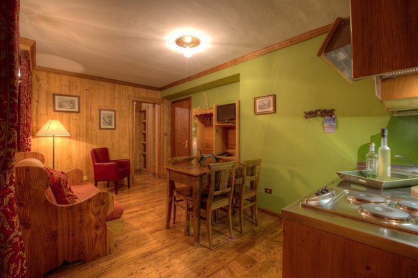 La zona giorno Residence Checrouit
