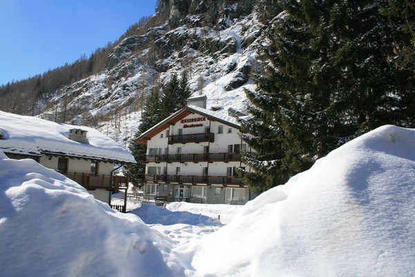 Foto esterno Residence Monterosa