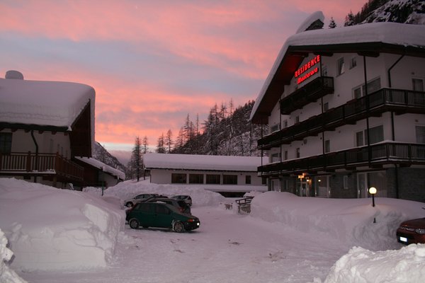 Foto esterno in inverno Monterosa