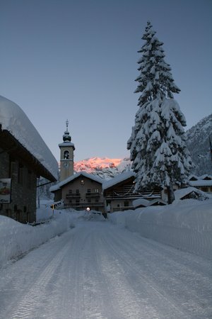 Foto esterno in inverno Monterosa